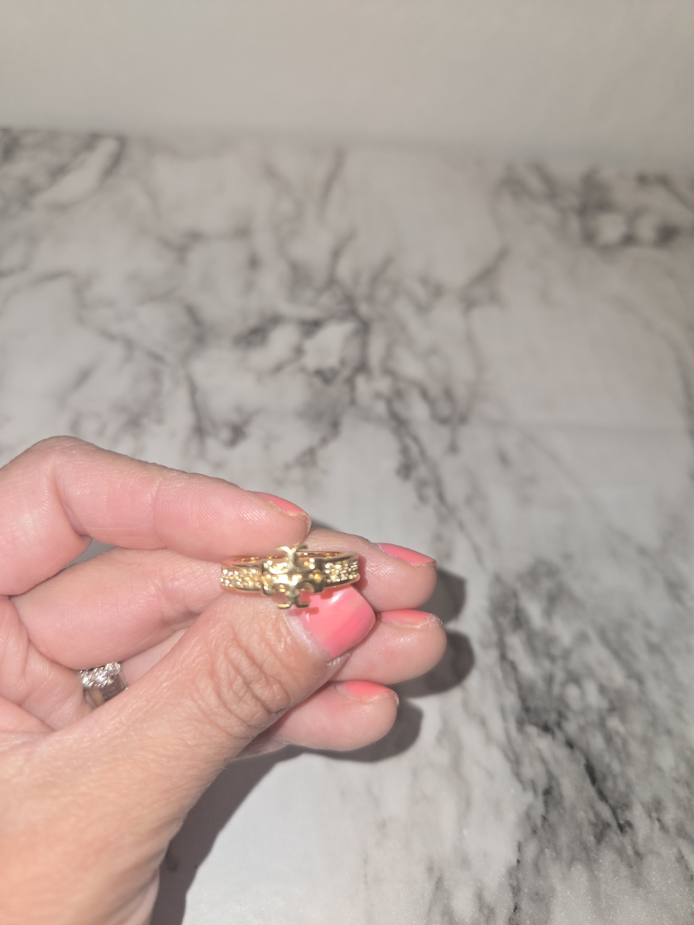 Gold Pavé Crystal Accent Women's Ring - Tory Burch - Picture 2 of 4